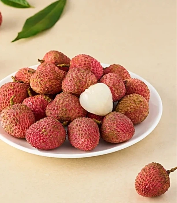 Fresh Litchi ..