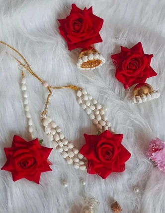 Flowers for jewellery